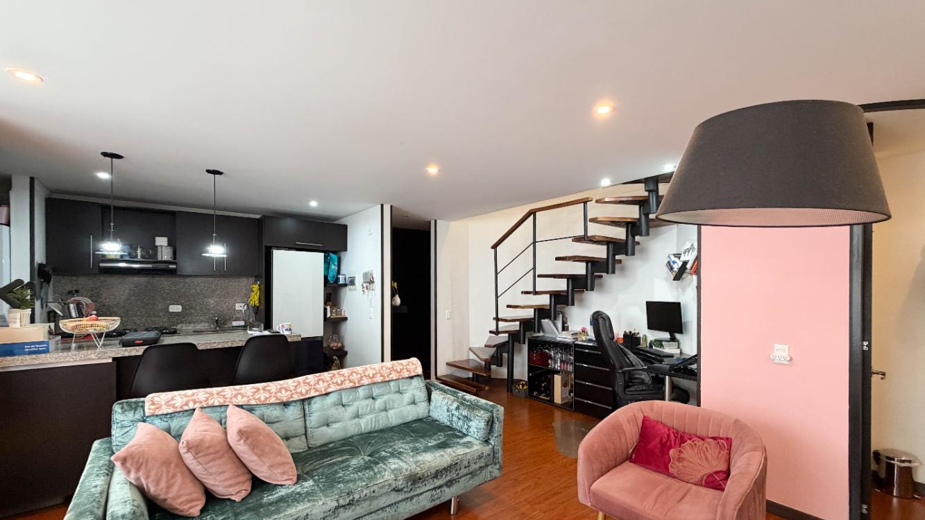 Apartamento en venta en Cedritos, Bogotá · foto 2 de 23