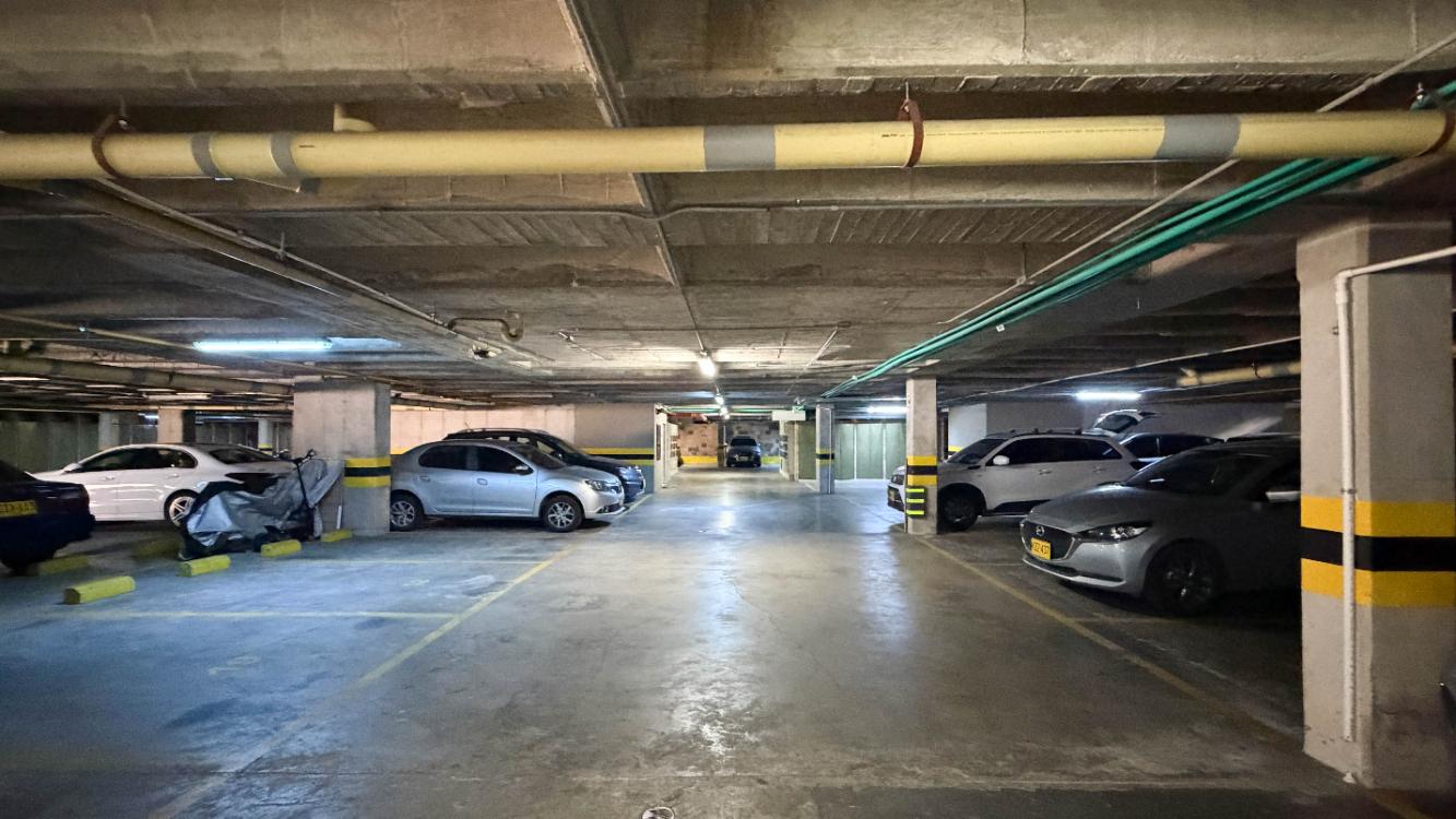 Apartamento en venta en Cedritos, Bogotá · foto 17 de 23