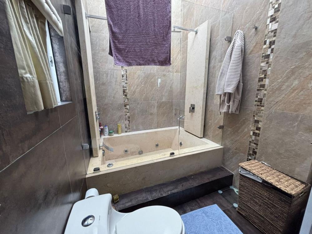 Casa en venta en Cerros De Suba, Bogotá · foto 16 de 24