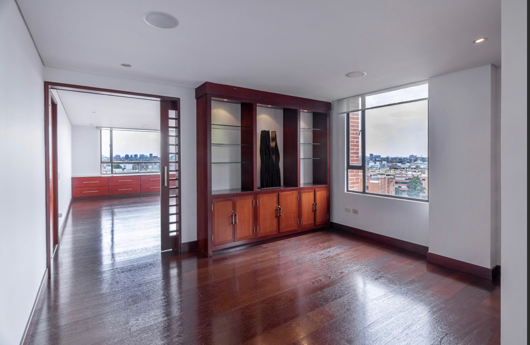 Apartamento en venta en Santa Barbara, Bogotá · foto 3 de 24