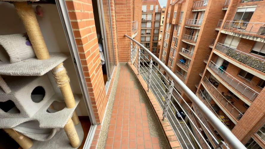 Apartamento de 3 alcobas en venta en Colina Campestre, Bogotá, 141 m² · foto 4 de 23