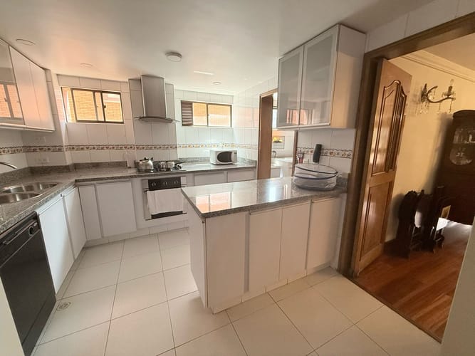 Apartamento de 3 alcobas en venta en Barrios Unidos, Bogotá, 220 m² · foto 10 de 24