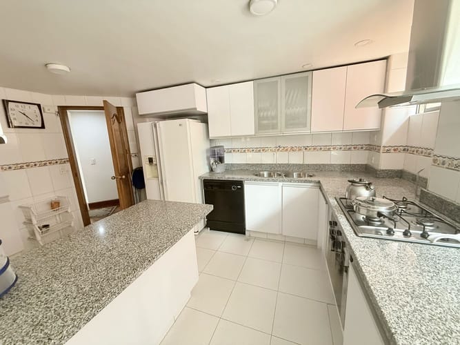 Apartamento de 3 alcobas en venta en Barrios Unidos, Bogotá, 220 m² · foto 11 de 24