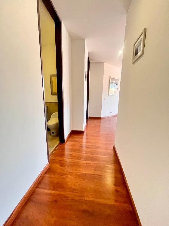 Apartamento en venta en Chicó Navarra, Bogotá · foto 2 de 24