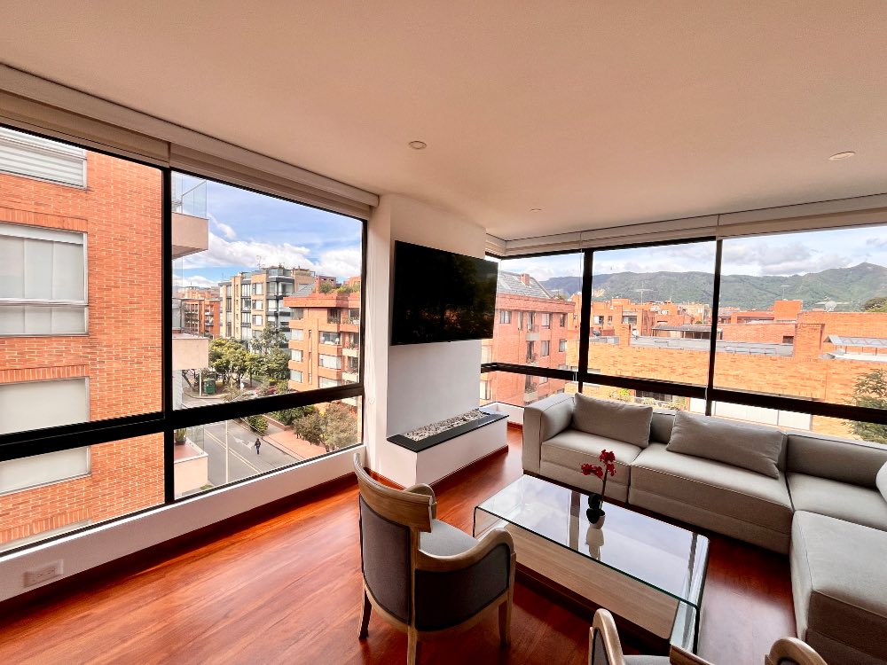 Apartamento en venta en Chicó Navarra, Bogotá · foto 7 de 24