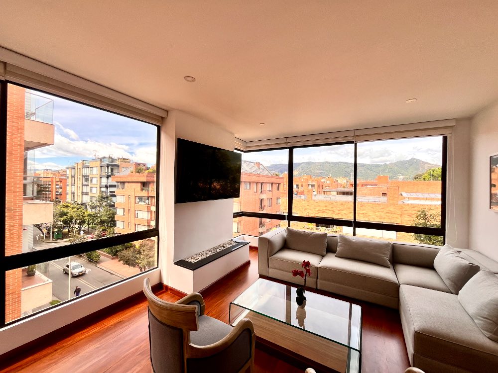 Apartamento en venta en Chicó Navarra, Bogotá · foto 8 de 24