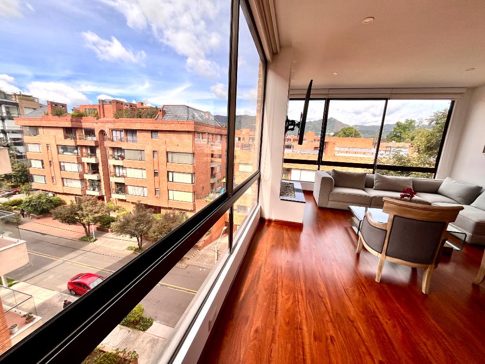 Apartamento en venta en Chicó Navarra, Bogotá · foto 9 de 24
