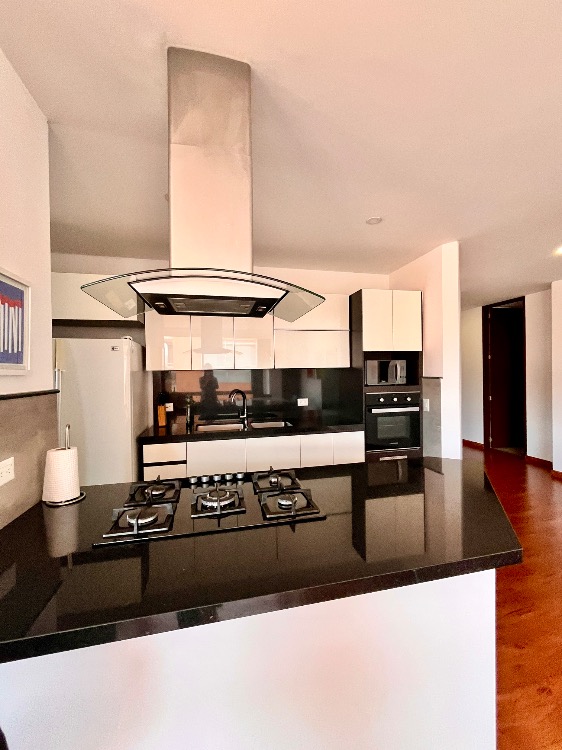 Apartamento en venta en Chicó Navarra, Bogotá · foto 16 de 24