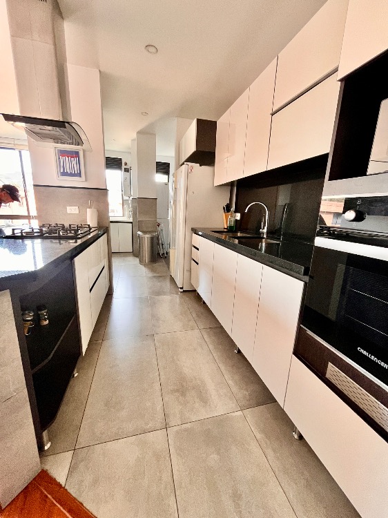 Apartamento en venta en Chicó Navarra, Bogotá · foto 17 de 24