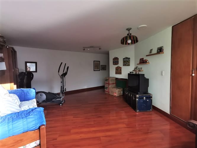 Apartamento en venta en Los Rosales, Bogotá · foto 23 de 24