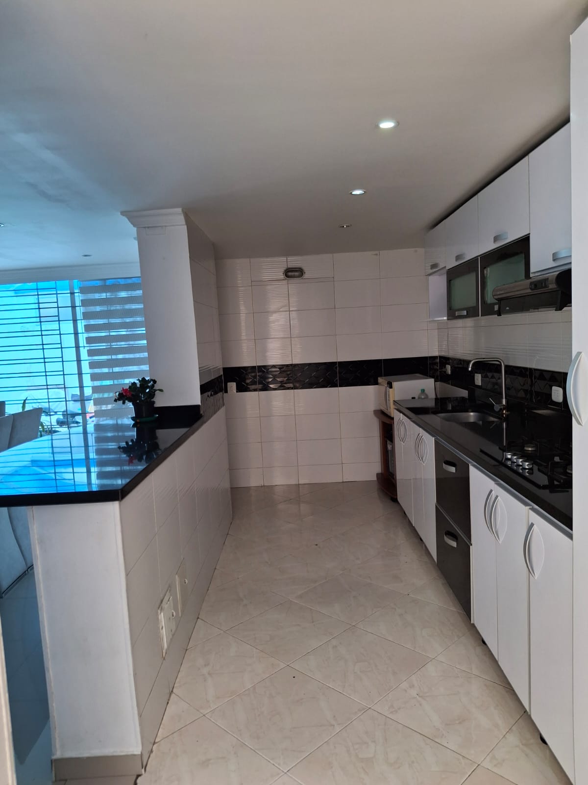 Casa en venta en Villa Magdala, Bogotá · foto 3 de 24