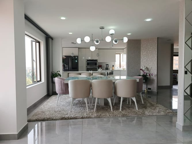 Apartamento de 5 alcobas en venta en La Calleja, Bogotá, 245 m² · foto 10 de 16