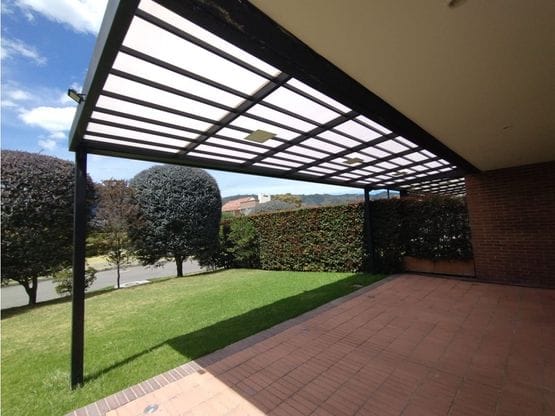 Casa de 3 alcobas en venta en Pueblo Viejo, Cota, 181 m² · foto 2 de 15