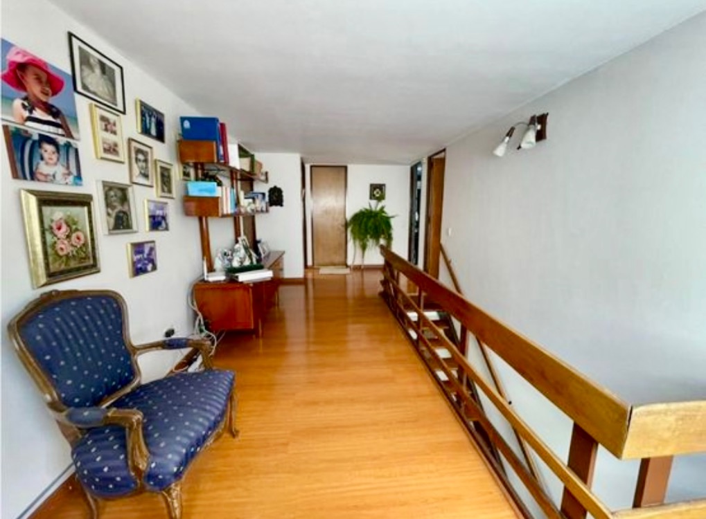 Casa en venta en Niza, Bogotá · foto 9 de 15