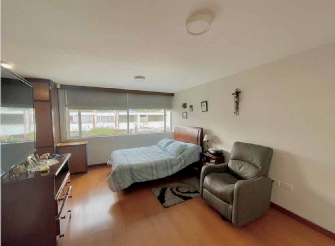 Casa en venta en Niza, Bogotá · foto 11 de 15