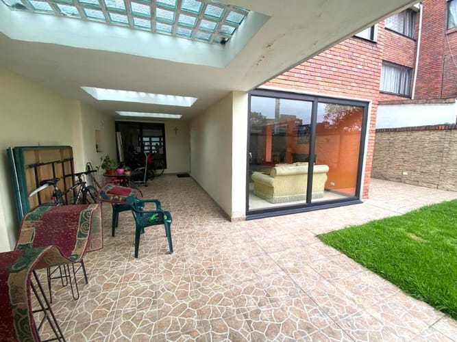 Casa de 4 alcobas en venta en Cerros De Suba, Bogotá, 305 m² · foto 8 de 24