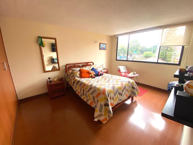 Casa de 4 alcobas en venta en Cerros De Suba, Bogotá, 305 m² · foto 19 de 24