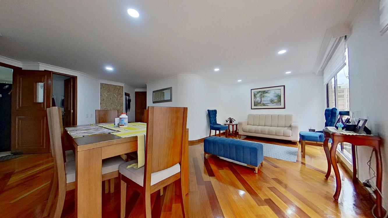 Apartamento en venta en Santa Barbara, Bogotá · foto 3 de 21