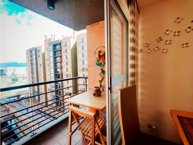 Apartamento de 3 alcobas en venta en La Felicidad, Bogotá, 83 m² · foto 5 de 24