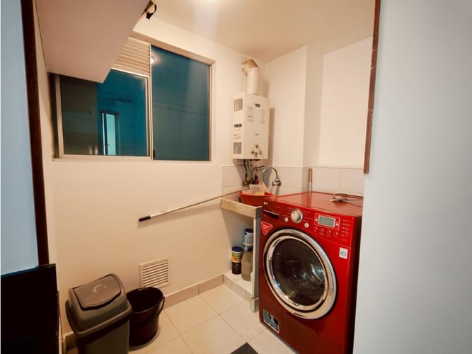 Apartamento de 3 alcobas en venta en La Felicidad, Bogotá, 83 m² · foto 10 de 24