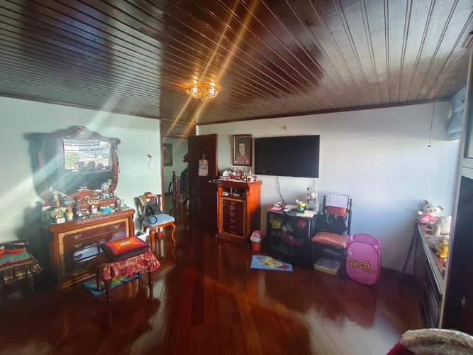 Casa de 4 alcobas en venta en Niza Norte, Bogotá, 378 m² · foto 16 de 24