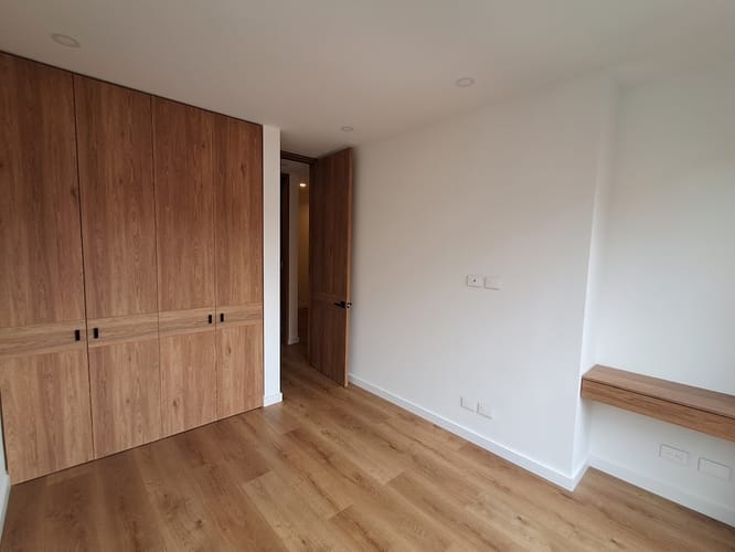 Apartamento de 3 alcobas en venta en Chicó Navarra, Bogotá, 150 m² · foto 7 de 20