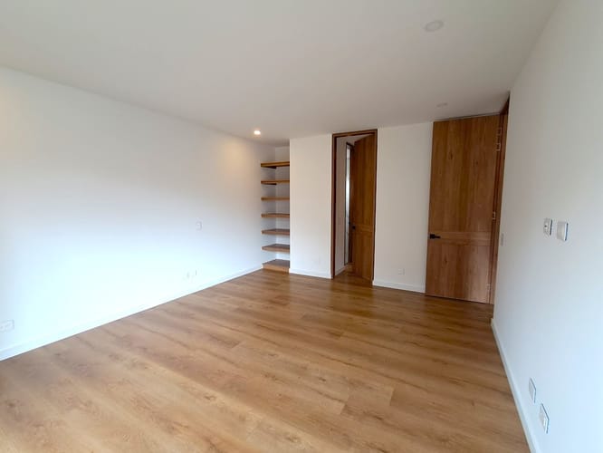 Apartamento de 3 alcobas en venta en Chicó Navarra, Bogotá, 150 m² · foto 12 de 20