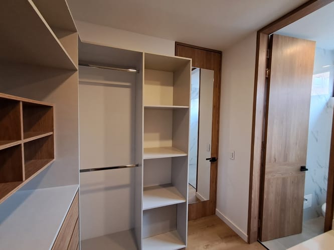 Apartamento de 3 alcobas en venta en Chicó Navarra, Bogotá, 150 m² · foto 14 de 20
