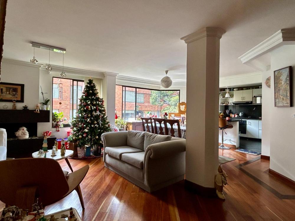 Apartamento en venta en Santa Barbara, Bogotá · foto 2 de 20