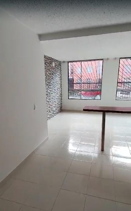Apartamento de 3 alcobas en venta en San Pedro, Madrid, 59 m² · foto 2 de 16