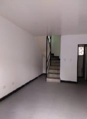 Casa de 6 alcobas en venta en Santa Fe, Bogotá, 924 m² · foto 3 de 4