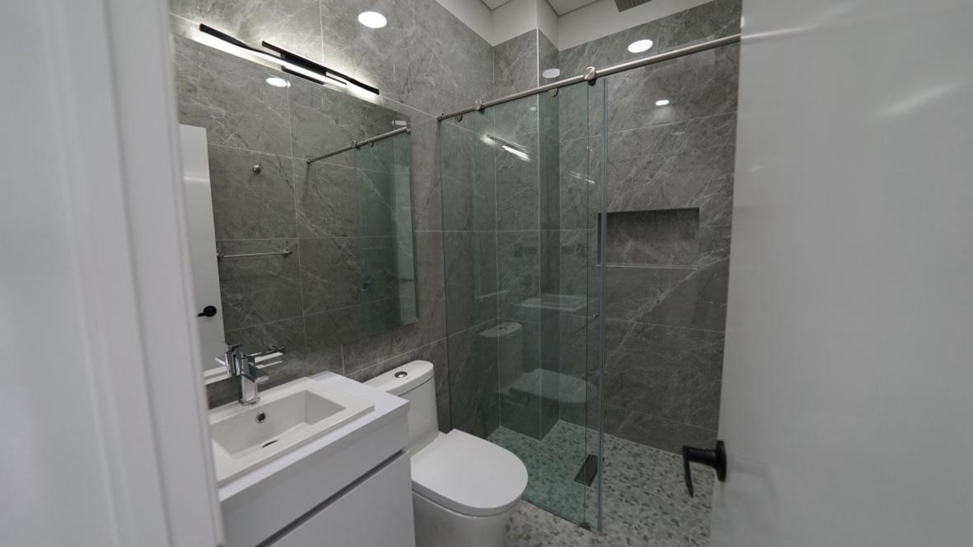 Casa en venta en Cedritos, Bogotá · foto 7 de 18