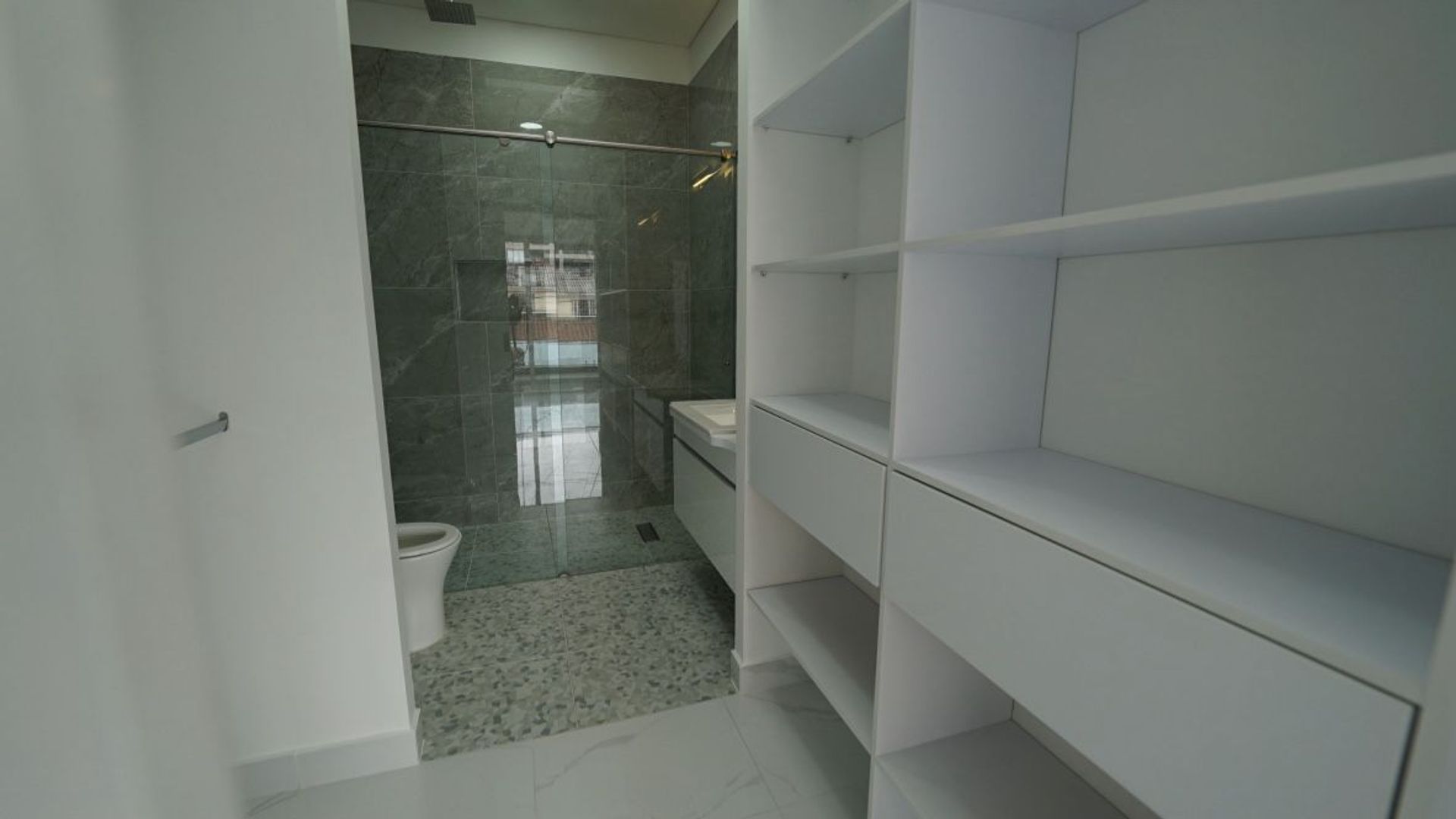 Casa en venta en Cedritos, Bogotá · foto 8 de 18