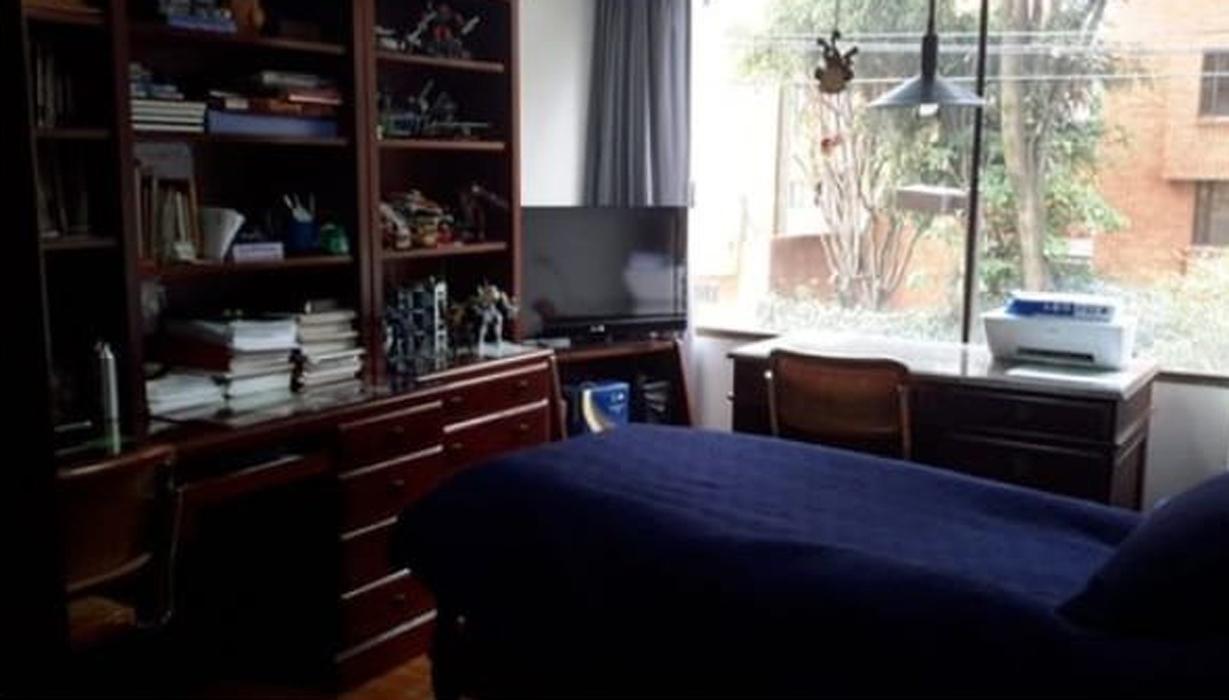 Apartamento en venta en La Carolina, Bogotá · foto 8 de 21
