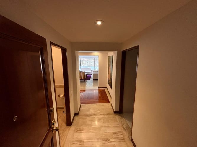 Apartamento de 3 alcobas en venta en Colina Campestre, Bogotá, 160 m² · foto 17 de 24