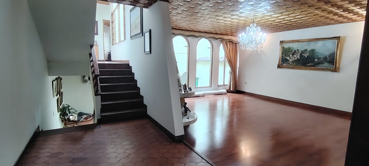 Casa en venta en Santa Barbara, Bogotá · foto 6 de 11