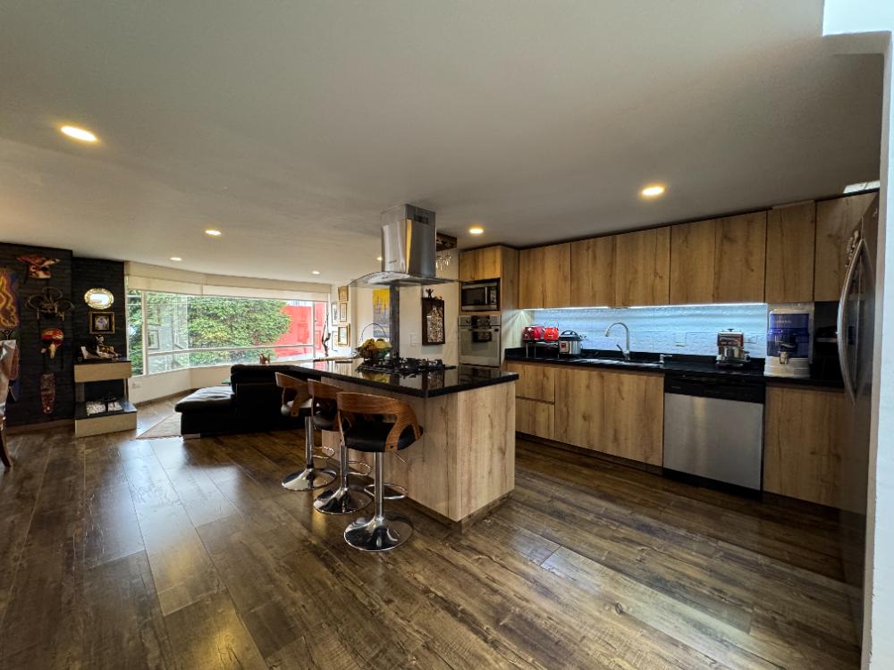 Apartamento en venta en Cedritos, Bogotá · foto 2 de 20