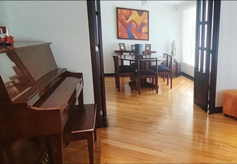 Casa en venta en Cedritos, Bogotá · foto 2 de 24