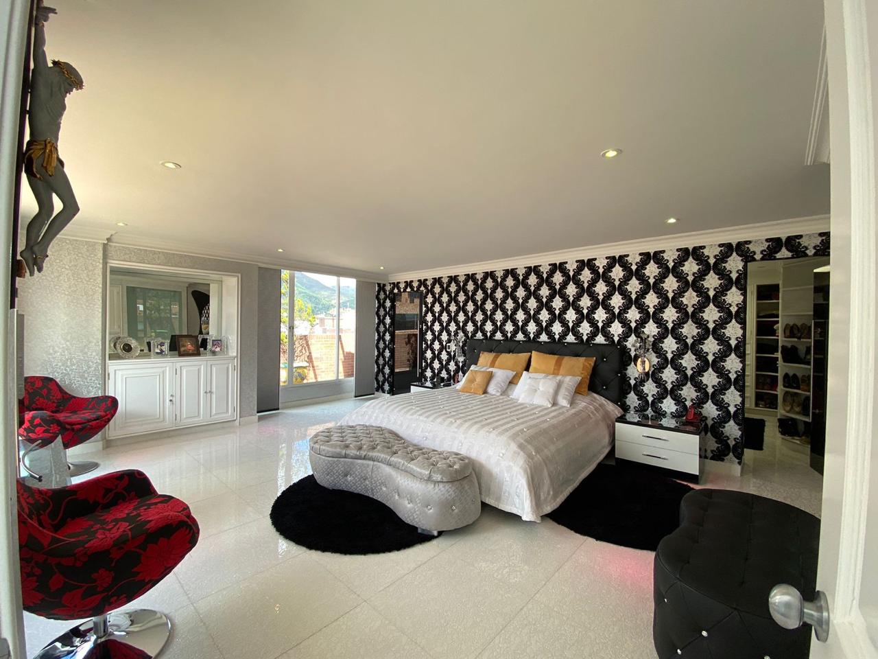 Apartamento en venta en Santa Barbara, Bogotá · foto 8 de 21