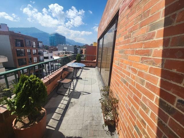 Apartamento de 3 alcobas en venta en Santa Barbara, Bogotá, 215 m² · foto 6 de 24