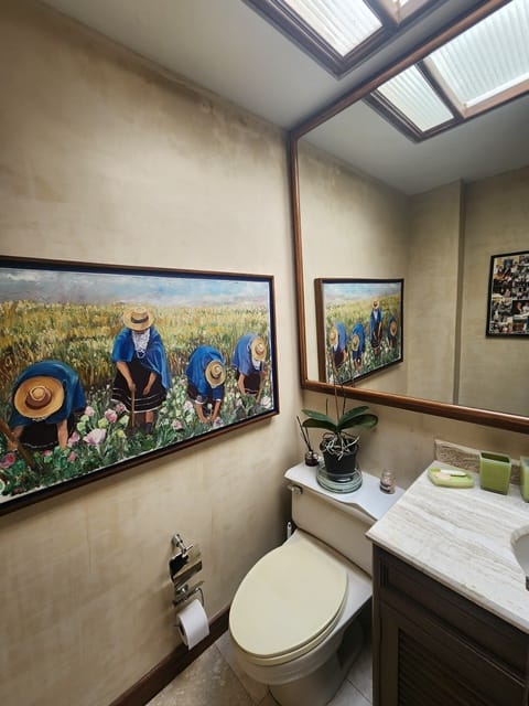 Apartamento de 3 alcobas en venta en Santa Barbara, Bogotá, 215 m² · foto 9 de 24