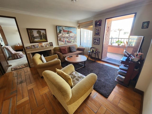 Apartamento de 3 alcobas en venta en Santa Barbara, Bogotá, 215 m² · foto 18 de 24