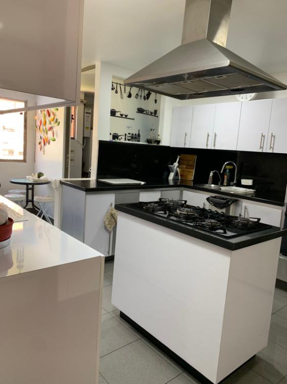 Apartamento en venta en Altos De Bella Suiza, Bogotá · foto 2 de 19