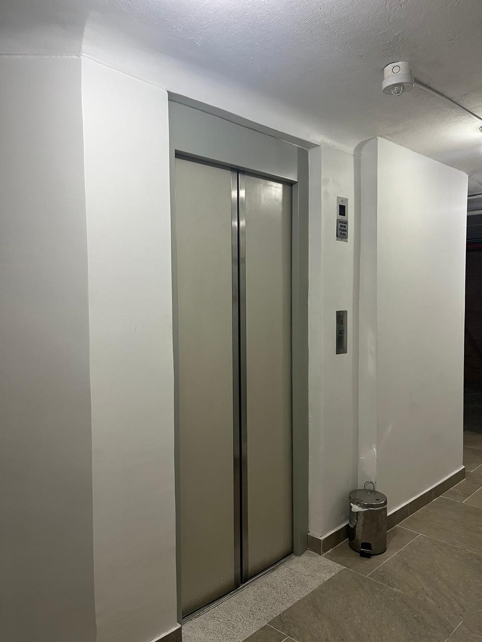 Apartamento en venta en Santa Barbara, Bogotá · foto 2 de 24