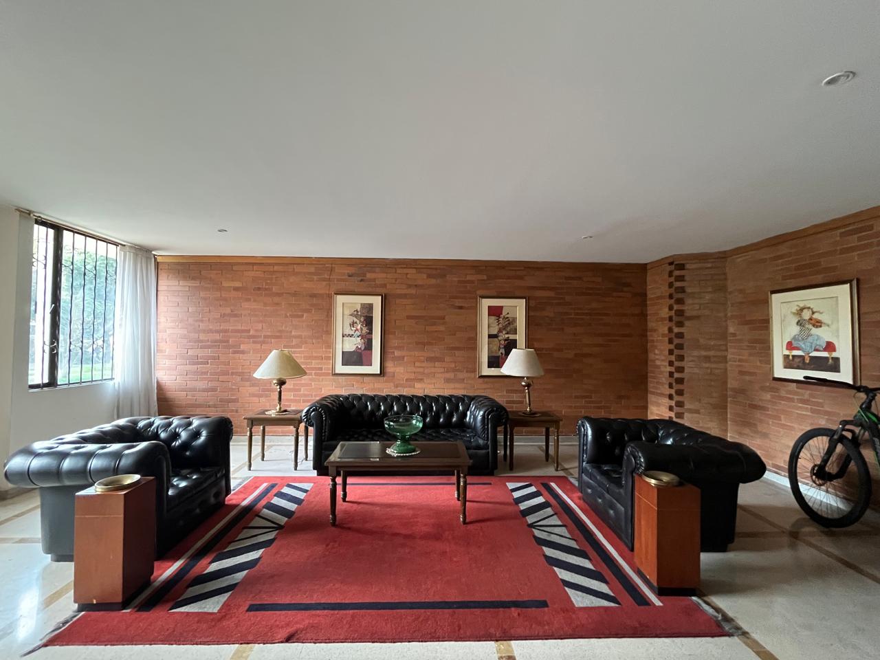 Apartamento en venta en Santa Barbara, Bogotá · foto 9 de 24