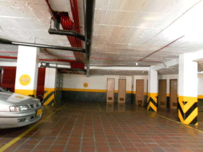 Apartamento de 3 alcobas en venta en Santa Barbara, Bogotá, 135 m² · foto 18 de 19