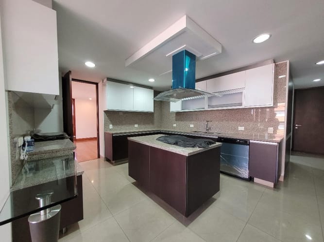 Apartamento en venta en Santa Barbara, Bogotá · foto 4 de 22