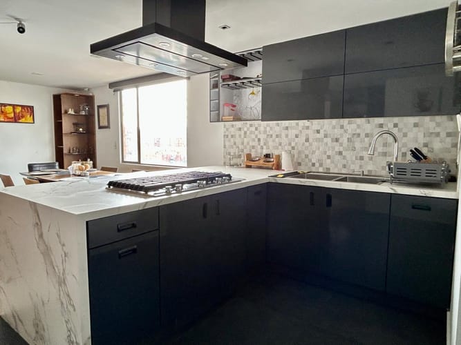 Apartamento de 2 alcobas en venta en Colina Campestre, Bogotá, 179 m² · foto 2 de 24