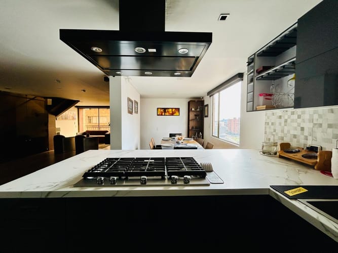 Apartamento de 2 alcobas en venta en Colina Campestre, Bogotá, 179 m² · foto 4 de 24