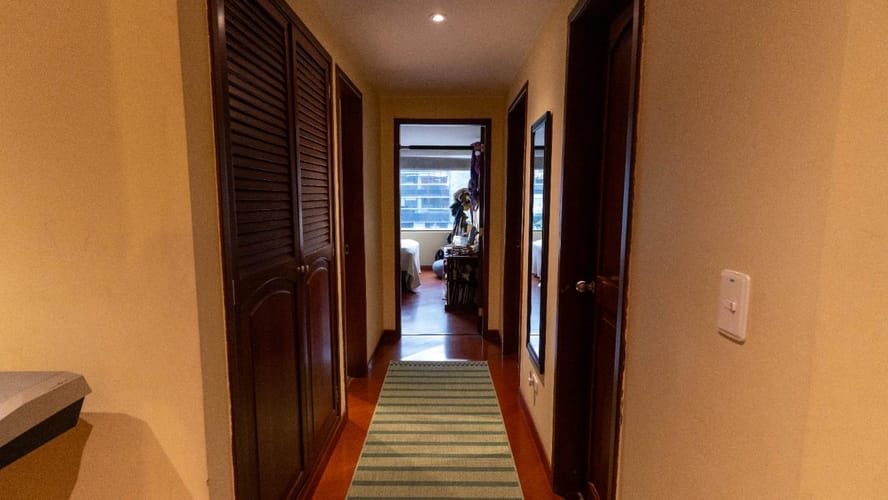 Apartamento de 4 alcobas en venta en Chico, Bogotá, 165 m² · foto 14 de 24